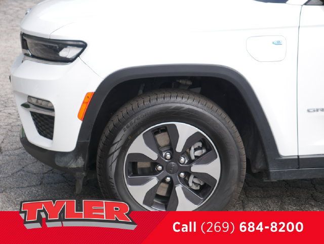 Used 2024 Jeep Grand Cherokee Limited 4xe AWD/4WD image 41