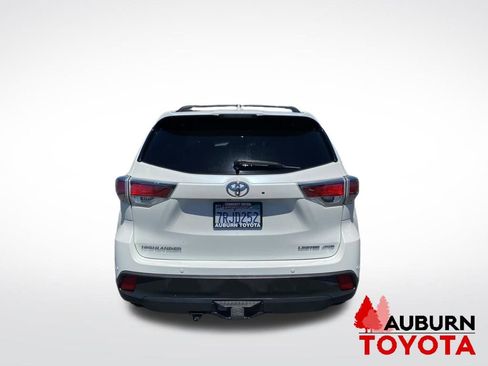 Used 2016 Toyota Highlander Limited Platinum AWD/4WD image 5