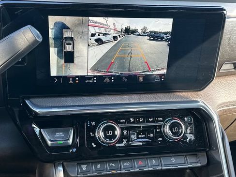 Used 2024 GMC Sierra 2500 Denali w/ Denali Reserve Package AWD/4WD image 31