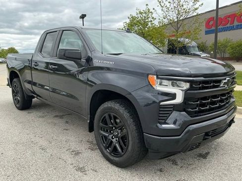 Used 2023 Chevrolet Silverado 1500 RST AWD/4WD image 2