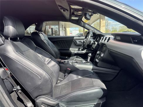Used 2016 Ford Mustang GT Premium RWD image 27