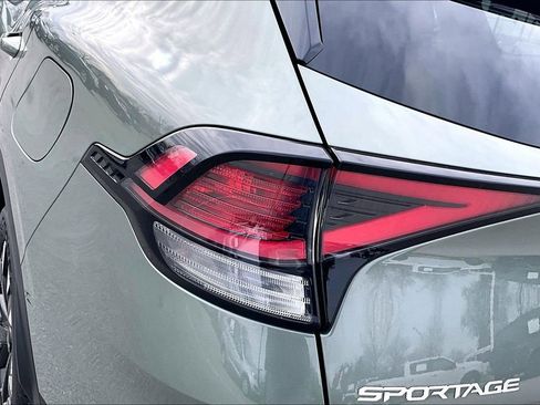 Used 2023 Kia Sportage X-Line AWD/4WD image 31