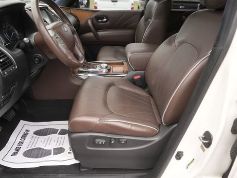 Used 2015 INFINITI QX80 Limited w/ All Season Package image 9