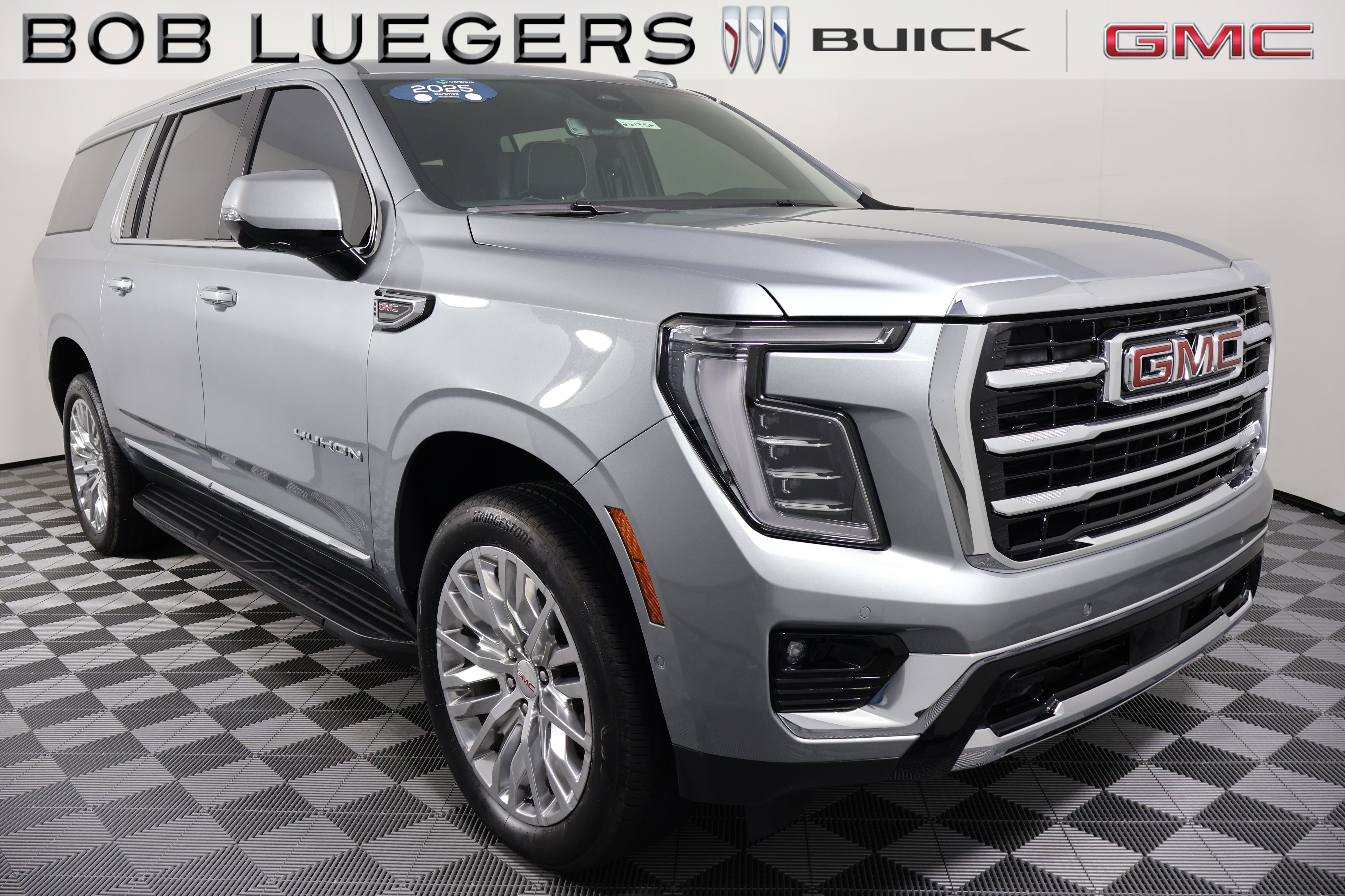 Certified 2025 GMC Yukon XL Elevation w/ Elevation Premium Package AWD/4WD image 1