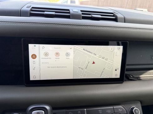 Used 2021 Land Rover Defender 110 X-Dynamic HSE image 34