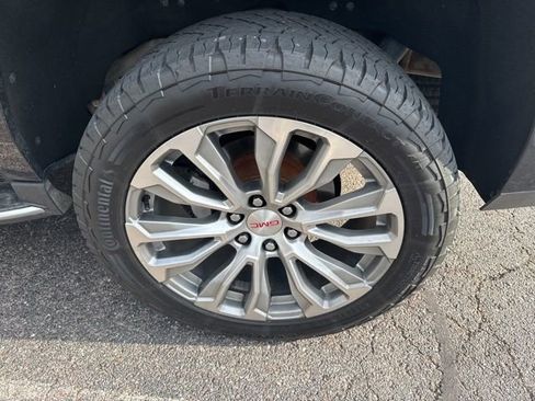Used 2019 GMC Yukon XL SLT AWD/4WD image 6