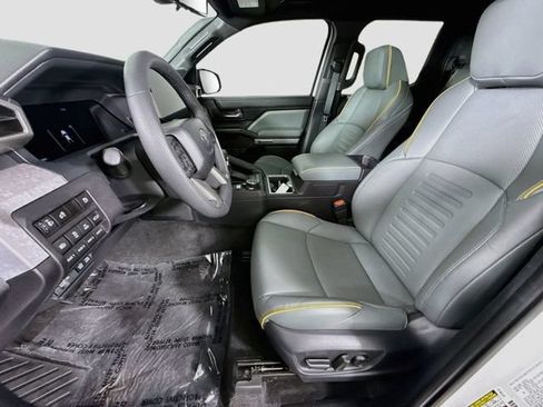Certified 2025 Toyota Tacoma 4x4 Double Cab Hybrid image 22