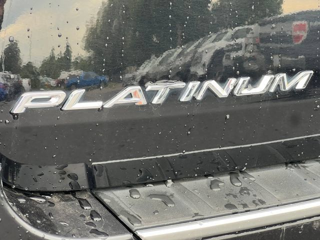 Used 2021 Ford Explorer Platinum w/ Equipment Group 601A AWD/4WD image 12