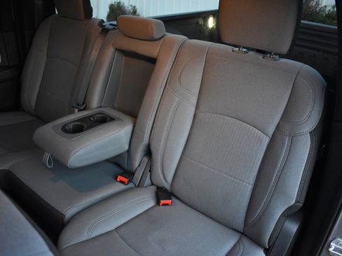 Used 2024 RAM 2500 Big Horn w/ Bed Utility Group image 19