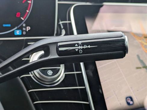 Used 2025 Mercedes-Benz E 450 4MATIC Sedan image 12