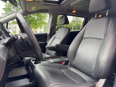 Used 2023 Honda Odyssey Touring image 21