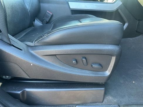 Used 2019 Chevrolet Silverado 2500 LTZ w/ Duramax Plus Package image 13