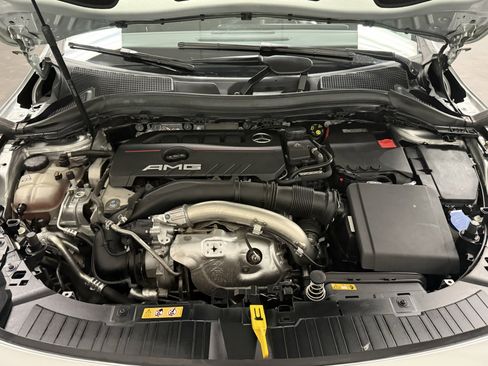 Certified 2021 Mercedes-Benz GLA 35 AMG 4MATIC image 41