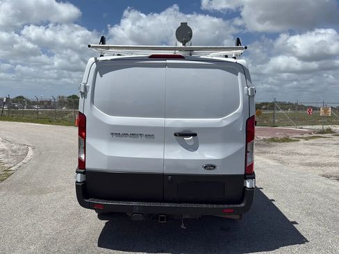 Used 2022 Ford Transit 250 Low Roof RWD image 6