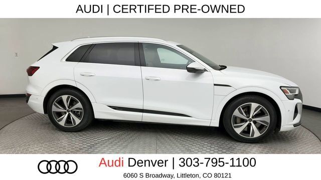 Certified 2024 Audi Q8 e-tron Premium Plus w/ Premium Plus Package AWD/4WD image 9