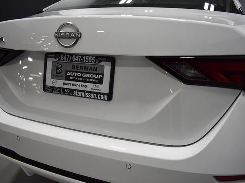 Certified 2025 Nissan Sentra S FWD image 12