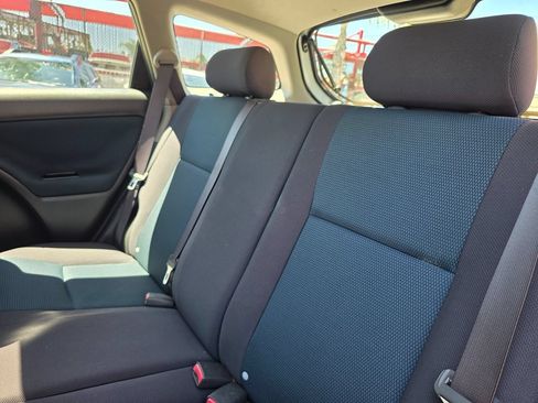 Used 2005 Toyota Matrix XR FWD image 19