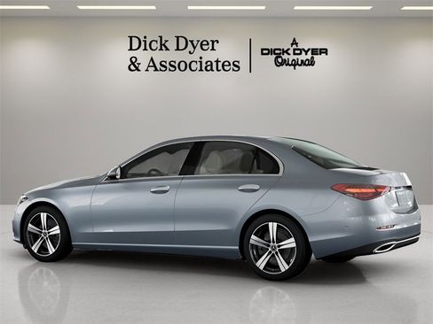Used 2025 Mercedes-Benz C 300 Sedan image 20