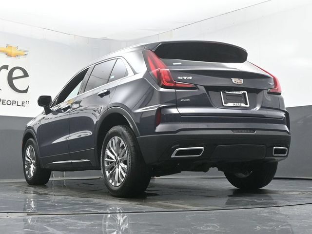 Used 2024 Cadillac XT4 Premium Luxury w/ Cold Weather Package AWD/4WD image 5