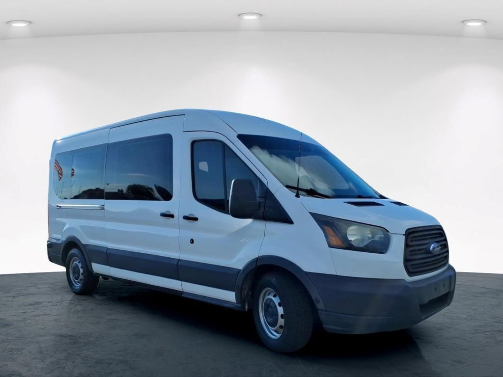 Used 2015 Ford Transit 350 XL RWD image 4