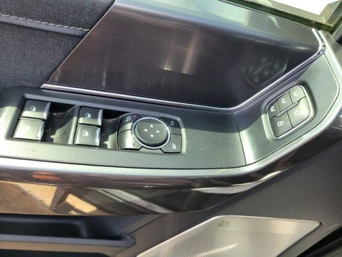Used 2022 Ford F150 Lariat w/ Equipment Group 502A High AWD/4WD image 9