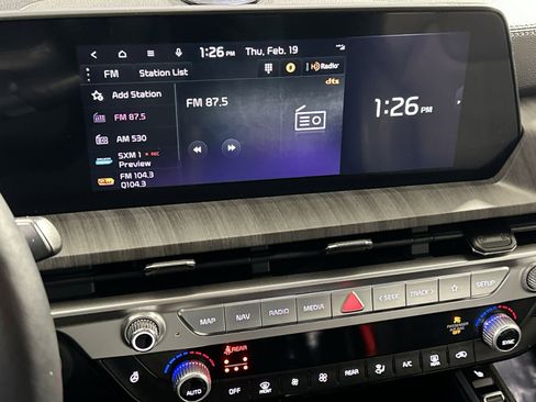 Used 2023 Kia Telluride EX w/ EX Captain's Chair Package image 22