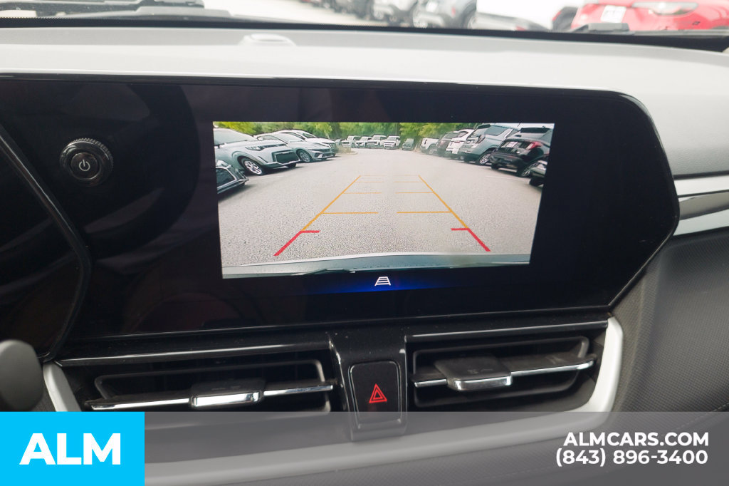 Used 2025 Chevrolet TrailBlazer LT FWD image 16