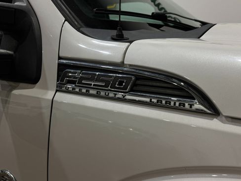 Used 2016 Ford F250 Platinum w/ FX4 Off-Road Package image 3