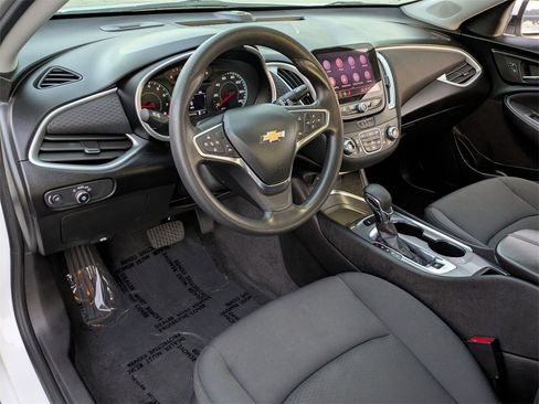 Used 2024 Chevrolet Malibu LT image 14