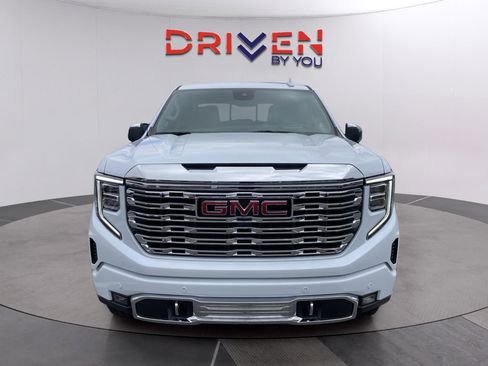New 2026 GMC Sierra 1500 Denali w/ Denali Reserve Package image 9