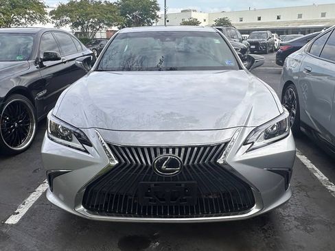 Used 2021 Lexus ES 350 w/ Premium Package FWD image 12