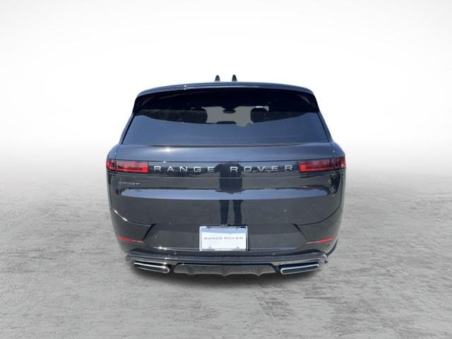 Used 2026 Land Rover Range Rover Sport Dynamic SE AWD/4WD image 6