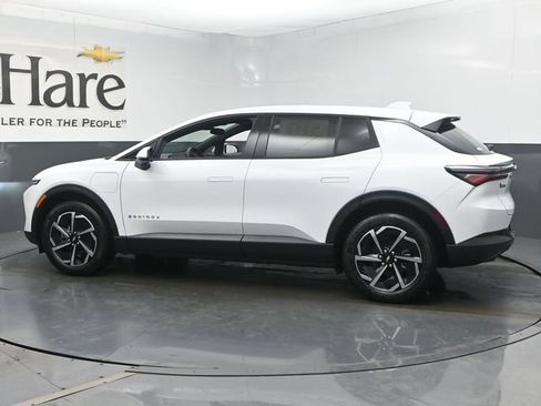 New 2026 Chevrolet Equinox EV LT FWD image 30