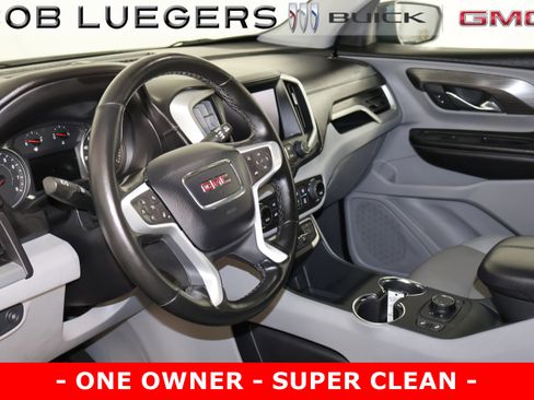 Certified 2024 GMC Terrain SLT image 9