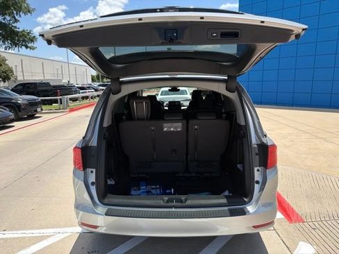Used 2024 Honda Odyssey EX-L image 9