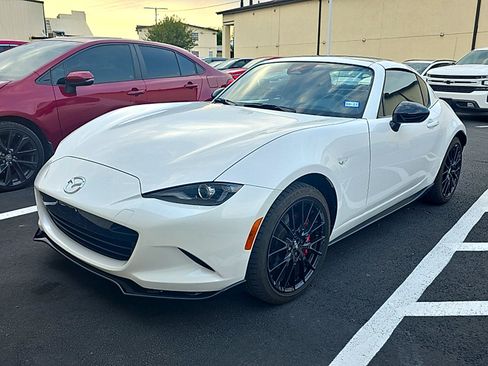 Used 2025 MAZDA MX-5 Miata RF Club RWD image 2