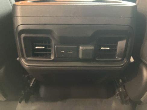 Used 2021 Chevrolet Silverado 1500 LT Trail Boss w/ Convenience Package II image 24