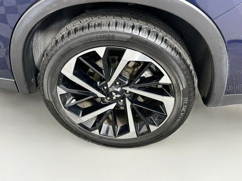 Used 2024 Mitsubishi Outlander SE FWD image 11