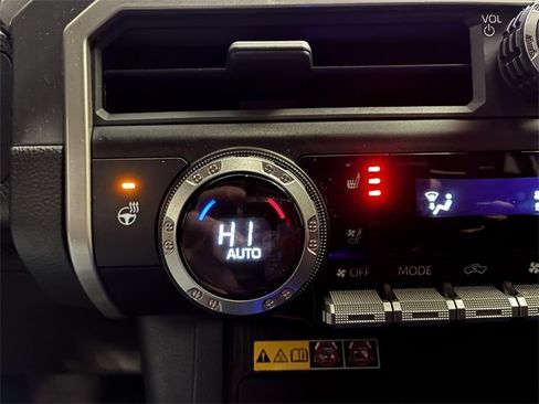 Used 2024 Toyota Tacoma TRD Off-Road w/ TRD Off Road Premium Package image 20