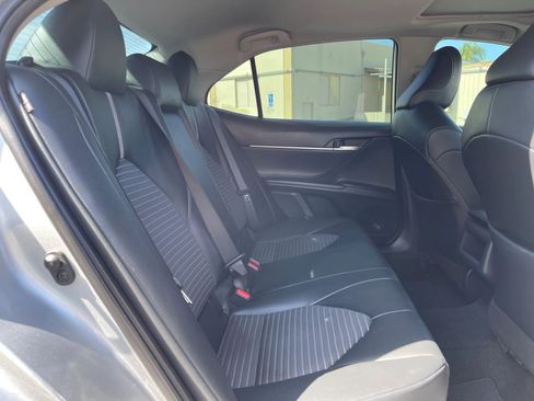 Used 2021 Toyota Camry SE w/ Convenience Package FWD image 27