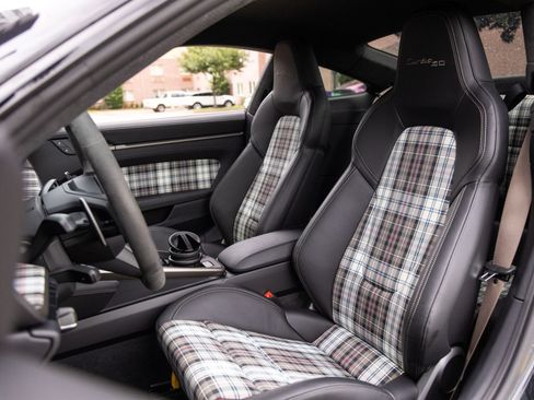 Certified 2025 Porsche 911 Turbo S AWD/4WD image 4