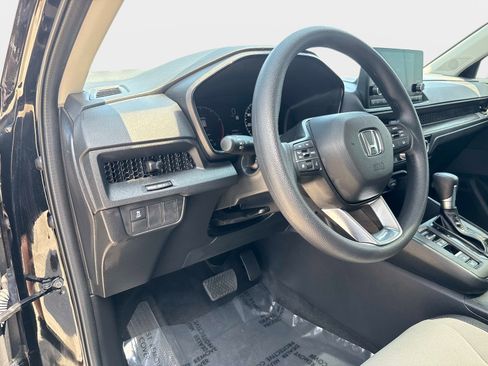 Certified 2025 Honda CR-V EX image 18