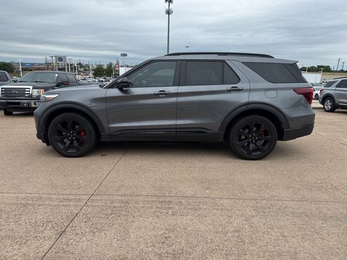 Used 2021 Ford Explorer ST w/ Equipment Group 401A AWD/4WD image 4