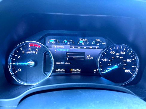 Used 2022 Ford F250 Lariat w/ Chrome Package image 15