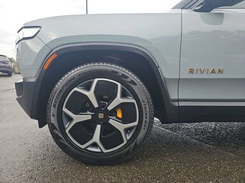 Used 2023 Rivian R1S Adventure AWD/4WD image 25