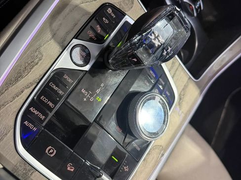 Used 2019 BMW X7 xDrive40i w/ M Sport Package AWD/4WD image 38