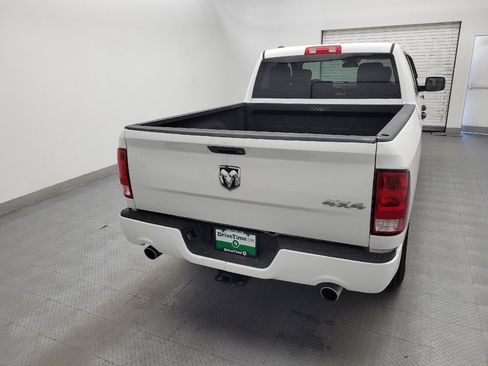 Used 2017 RAM 1500 Express AWD/4WD image 7