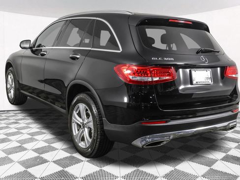Used 2018 Mercedes-Benz GLC 300 4MATIC image 16