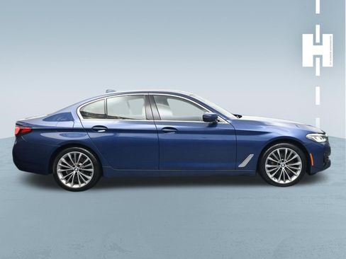 Used 2022 BMW 540i xDrive w/ Premium Package image 3