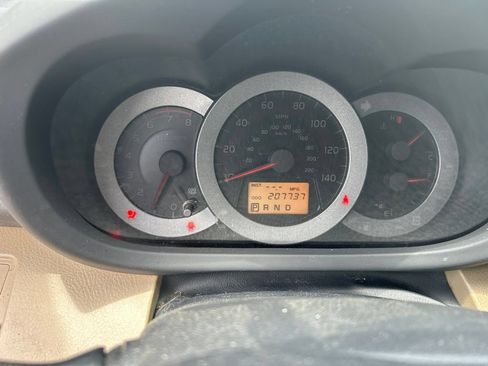 Used 2010 Toyota RAV4 2WD image 11